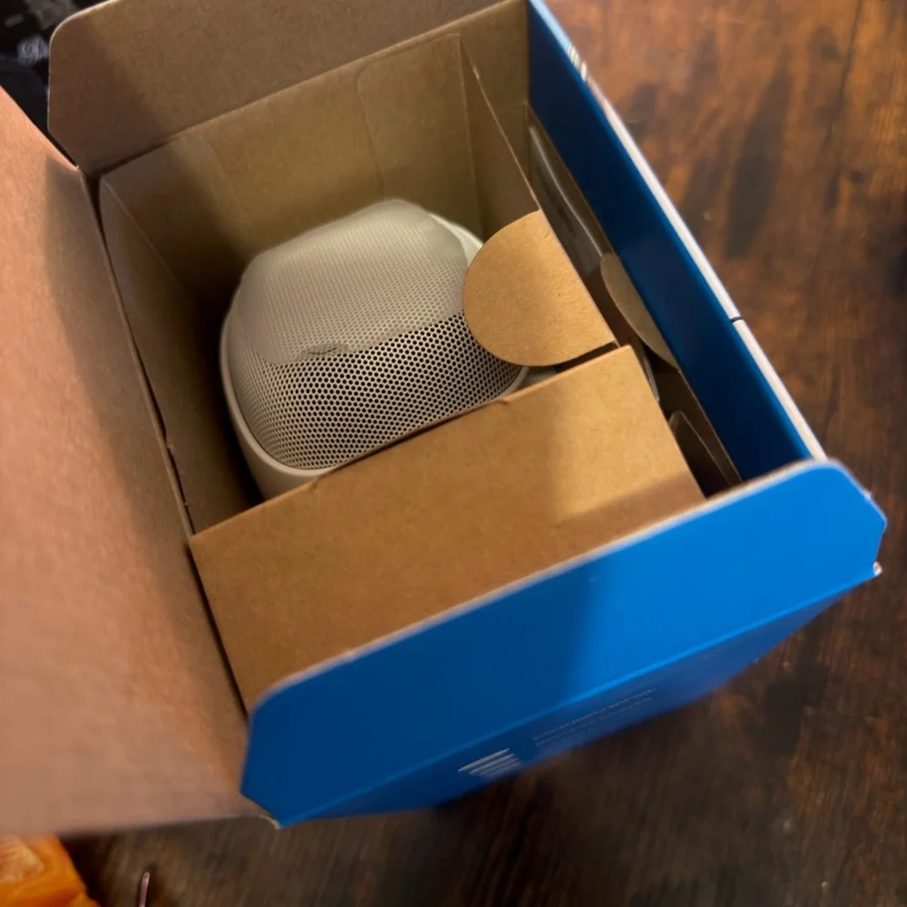 Ring Spotlight Cam Pro, Battery with extra Quick Release Battery